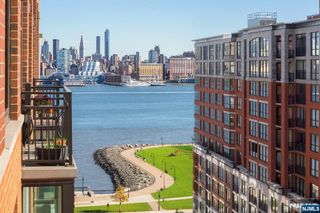 1100 Maxwell 1107, Hoboken, NJ 07030