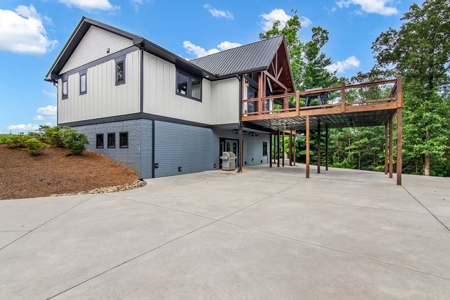 1046 Crossroads Church Road, Ellijay, GA 30540