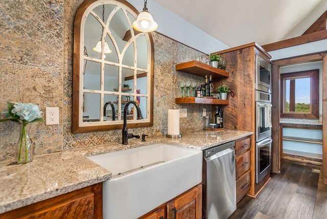 1046 Crossroads Church Road, Ellijay, GA 30540