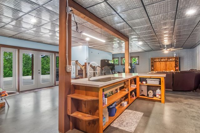 1046 Crossroads Church Road, Ellijay, GA 30540