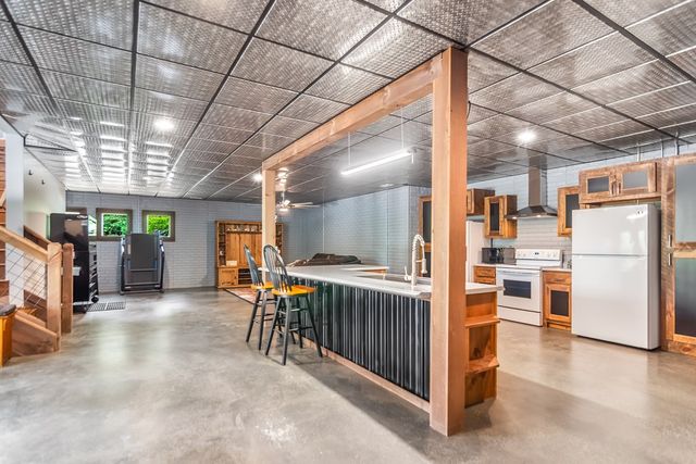 1046 Crossroads Church Road, Ellijay, GA 30540