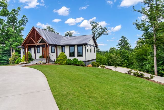 1046 Crossroads Church Road, Ellijay, GA 30540