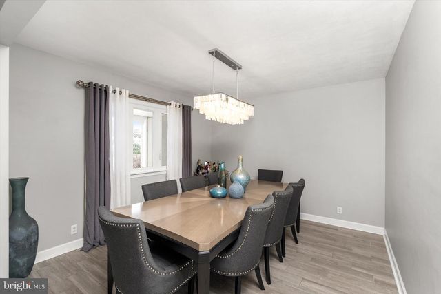 20 AZALEA WAY, Hamilton, NJ 08690