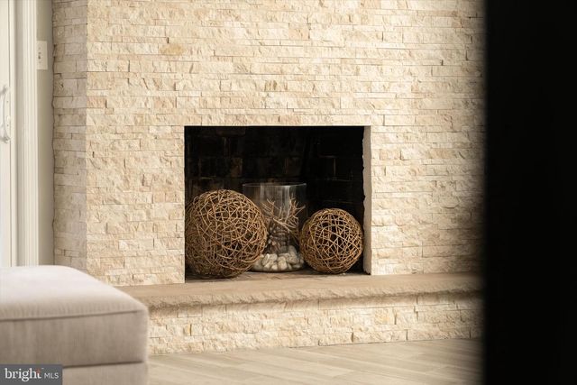 20 AZALEA WAY, Hamilton, NJ 08690