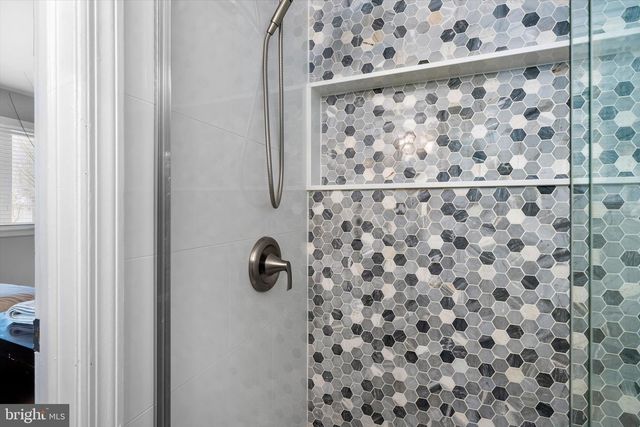 20 AZALEA WAY, Hamilton, NJ 08690