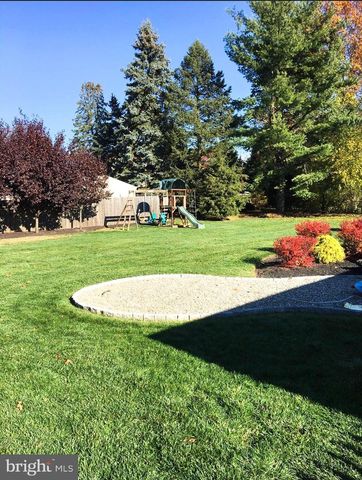 20 AZALEA WAY, Hamilton, NJ 08690