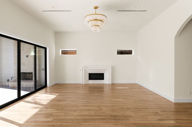 6028 Richmond Avenue, Dallas, TX 75206