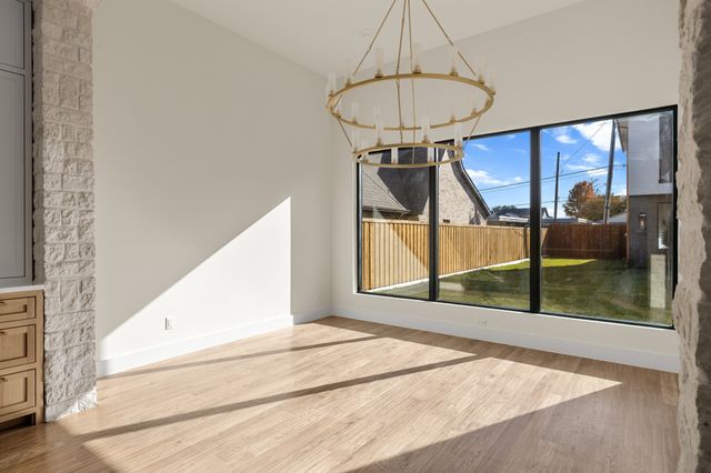 6028 Richmond Avenue, Dallas, TX 75206