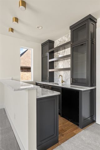 6028 Richmond Avenue, Dallas, TX 75206