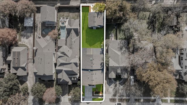 6028 Richmond Avenue, Dallas, TX 75206