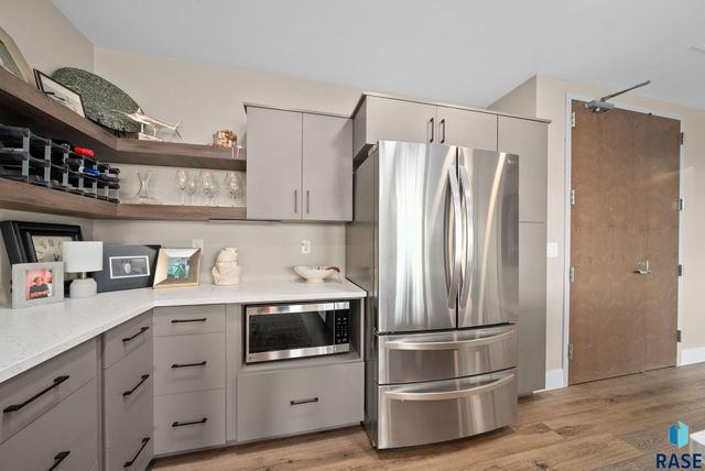 350 S Main Ave Avenue 504, Sioux Falls, SD 57105