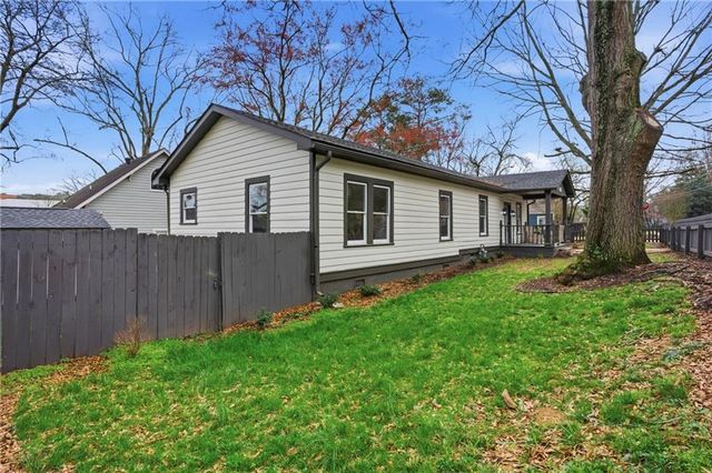 1050 Edie SE Avenue, Atlanta, GA 30312