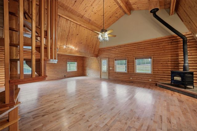 570 Roy Ayres Road, Bells, TX 75414