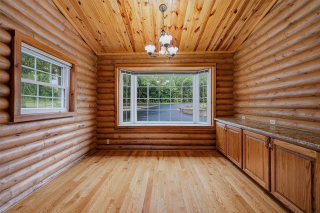 570 Roy Ayres Road, Bells, TX 75414