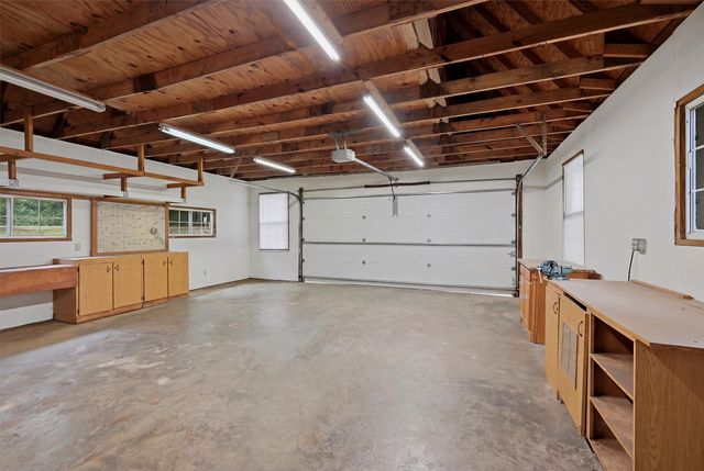 570 Roy Ayres Road, Bells, TX 75414
