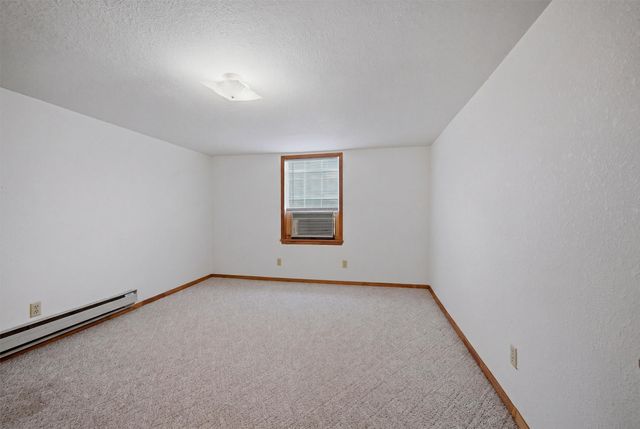 570 Roy Ayres Road, Bells, TX 75414