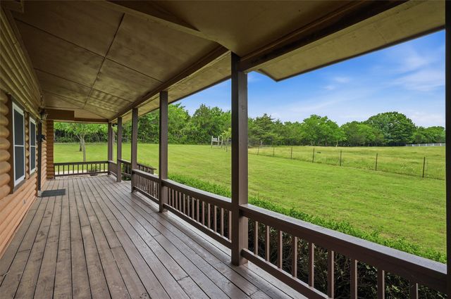 570 Roy Ayres Road, Bells, TX 75414