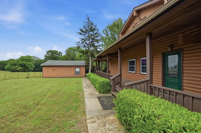 570 Roy Ayres Road, Bells, TX 75414