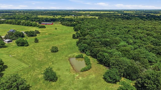 570 Roy Ayres Road, Bells, TX 75414