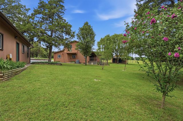 570 Roy Ayres Road, Bells, TX 75414