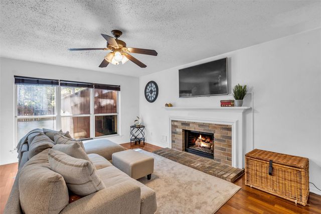 15 E Stony Bridge Circle, The Woodlands, TX 77381