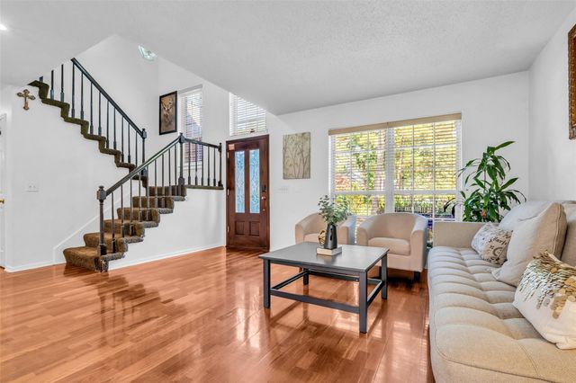 15 E Stony Bridge Circle, The Woodlands, TX 77381