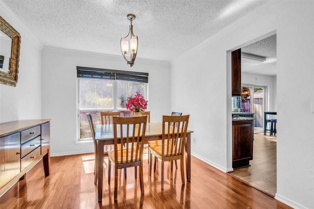 15 E Stony Bridge Circle, The Woodlands, TX 77381