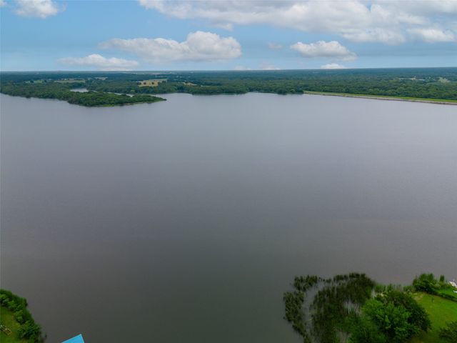 7503 Parkview Drive, Bonham, TX 75418