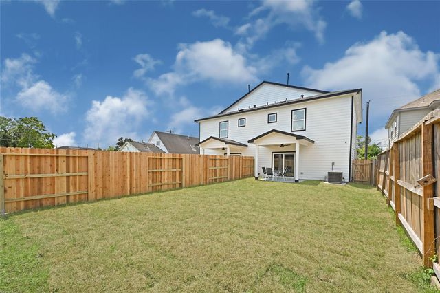 7927 Colonial Lane, Houston, TX 77051