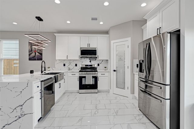 7927 Colonial Lane, Houston, TX 77051