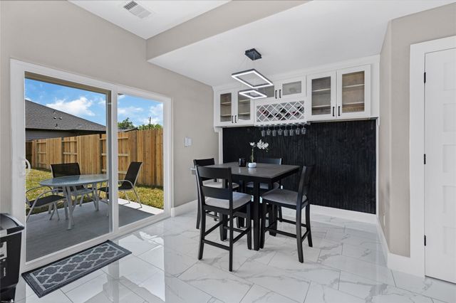7927 Colonial Lane, Houston, TX 77051