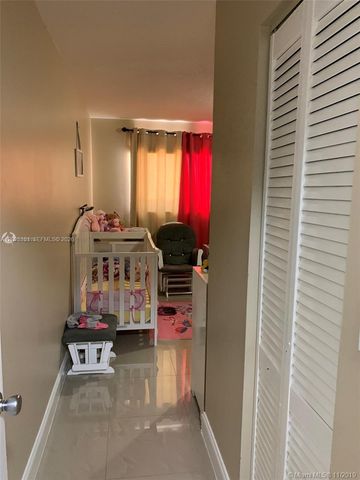 2313 W 60th St C206, Hialeah, FL 33016