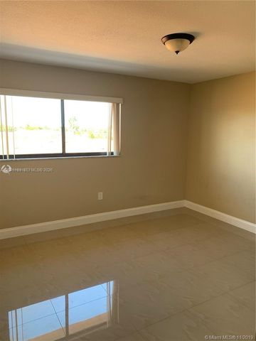 2313 W 60th St C206, Hialeah, FL 33016