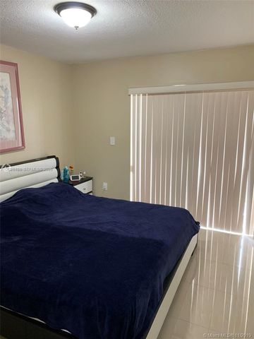 2313 W 60th St C206, Hialeah, FL 33016