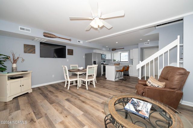 1405 Canal Drive Apt 17, Carolina Beach, NC 28428
