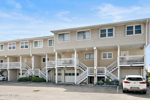 1405 Canal Drive Apt 17, Carolina Beach, NC 28428