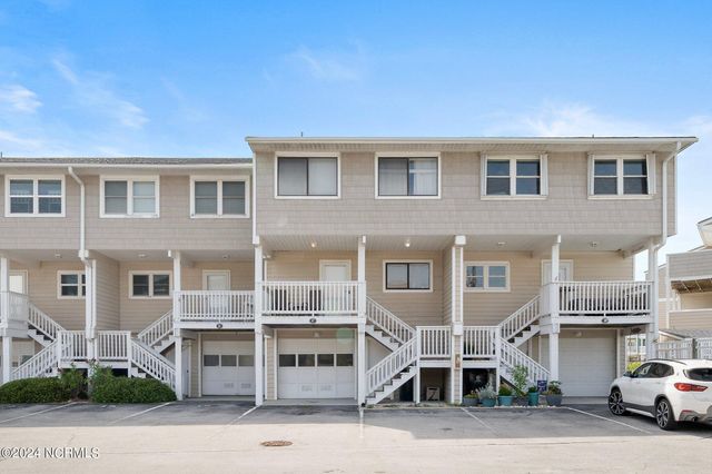 1405 Canal Drive Apt 17, Carolina Beach, NC 28428