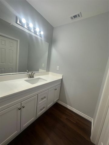 5625 Antoine Drive 1016, Houston, TX 77091