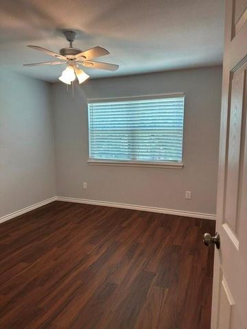 5625 Antoine Drive 1016, Houston, TX 77091