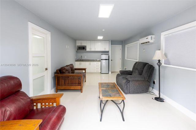 4538 SW 1st Street 3, Miami, FL 33134
