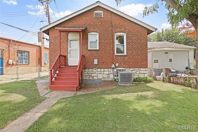 4417 Eichelberger Street, St Louis, MO 63116