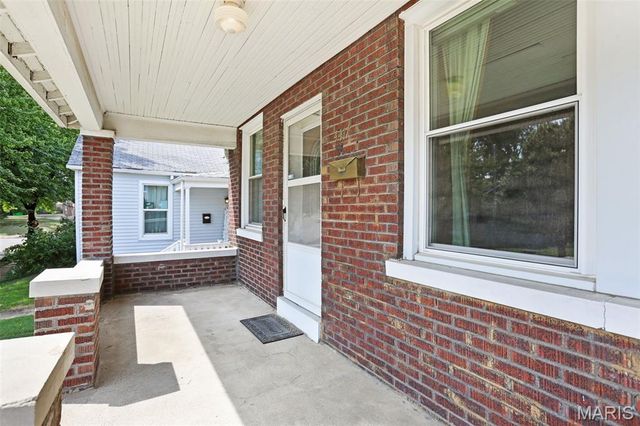 4417 Eichelberger Street, St Louis, MO 63116