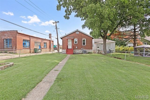4417 Eichelberger Street, St Louis, MO 63116