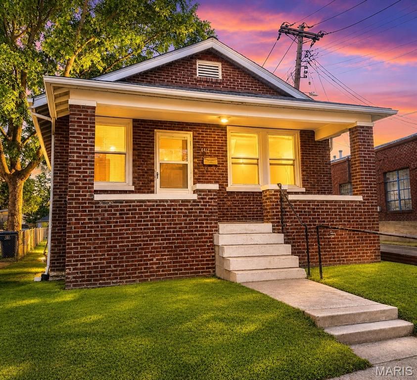 4417 Eichelberger Street, St Louis, MO 63116