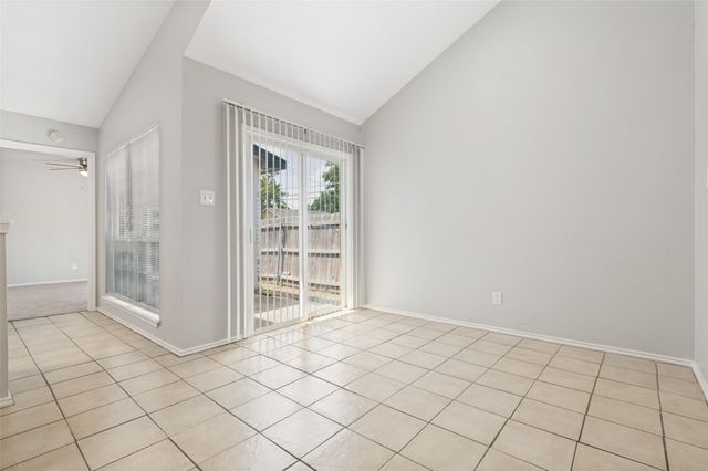 3006 Oak Ridge Place, Grand Prairie, TX 75052