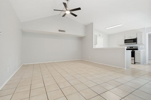3006 Oak Ridge Place, Grand Prairie, TX 75052