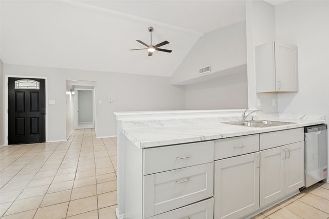 3006 Oak Ridge Place, Grand Prairie, TX 75052