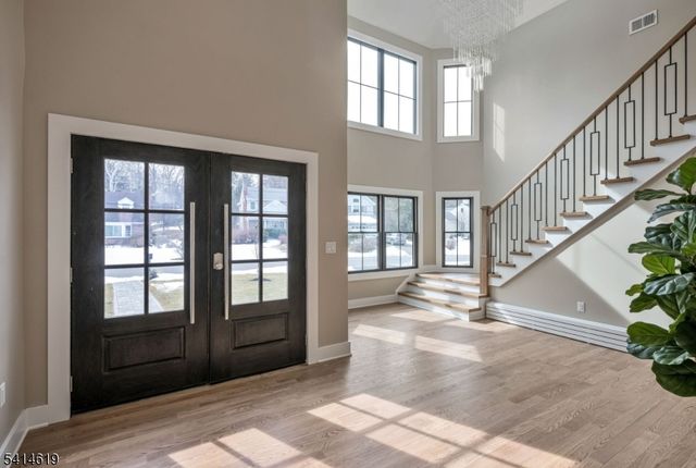 547 Highland Ave, Ridgewood Village, NJ 07450