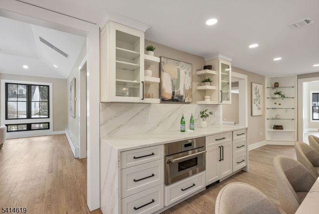 547 Highland Ave, Ridgewood Village, NJ 07450