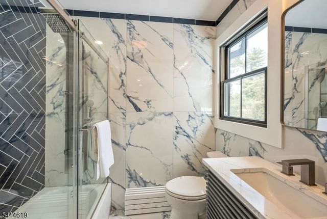 547 Highland Ave, Ridgewood Village, NJ 07450